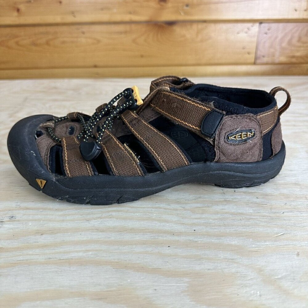 KEEN Sandals 5 / 38 Waterproof Youth Sport Shoes Brown